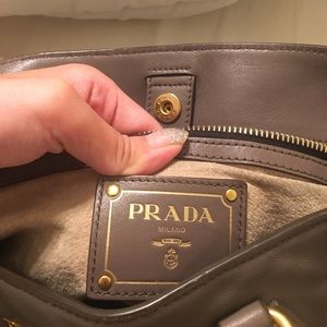 prada 8833313